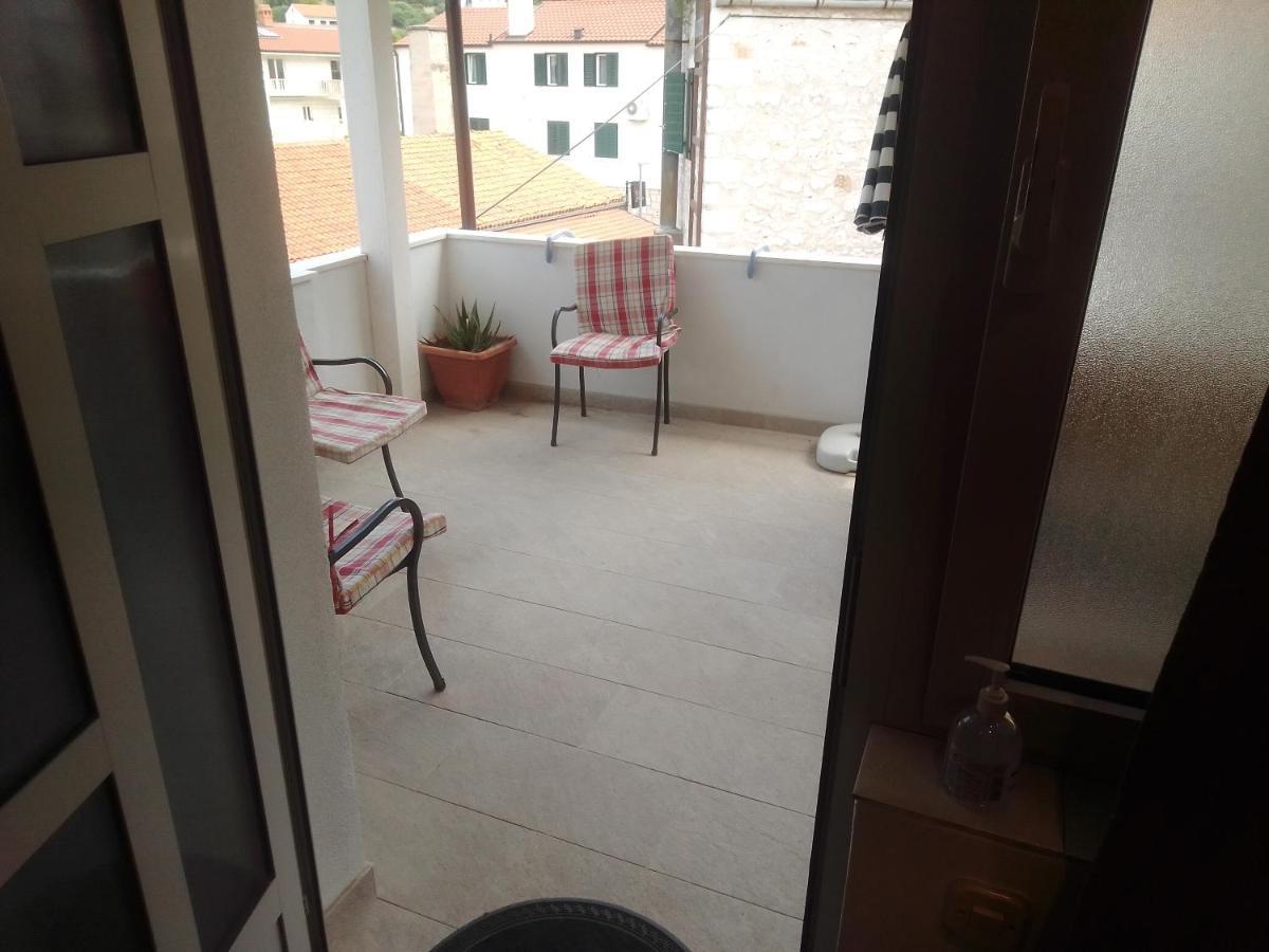 Haracic Apartment Hvar Town