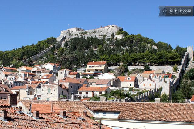 Haracic * Hvar Town